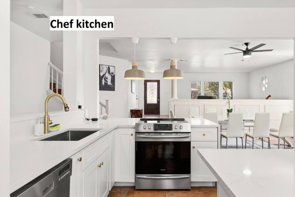 5 Bedrooms With Chefs Kitchen 2 Masters Room And Game Lounge Сан-Антоніо Екстер'єр фото